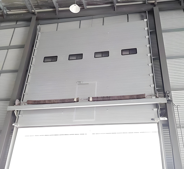 平川工业滑升门