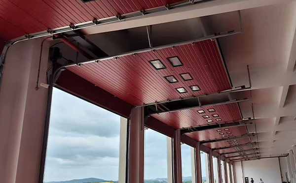 平川工业翻板门