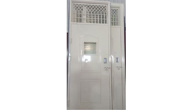 平川学校教室门