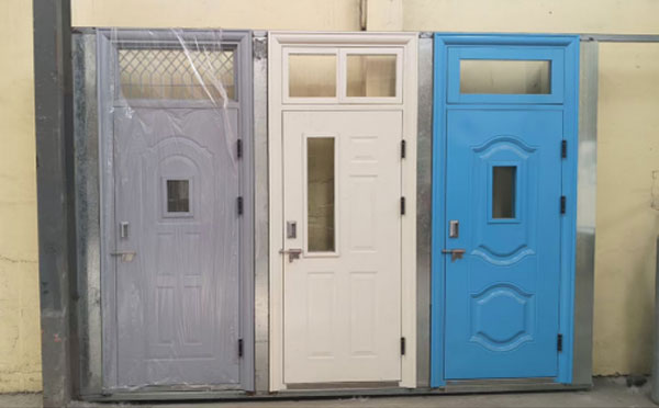 平川学校教室门