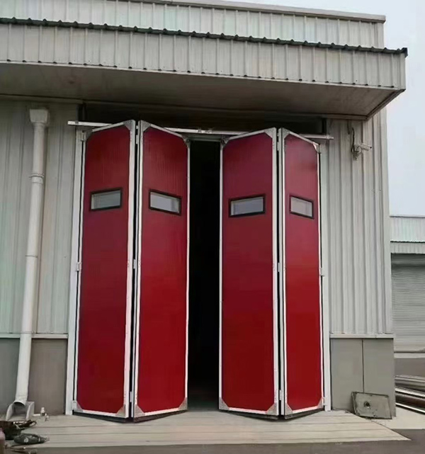 平川工业折叠门在大型装配车间出入口的应用实例