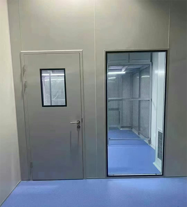 学校教学楼完成平川防火门标准化安装