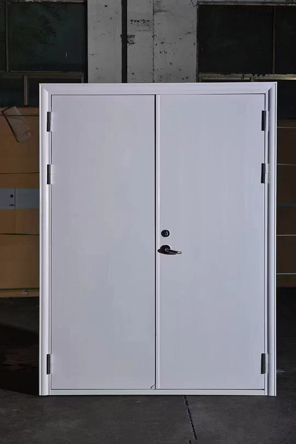 酒店项目完成公共区域平川防火门布设